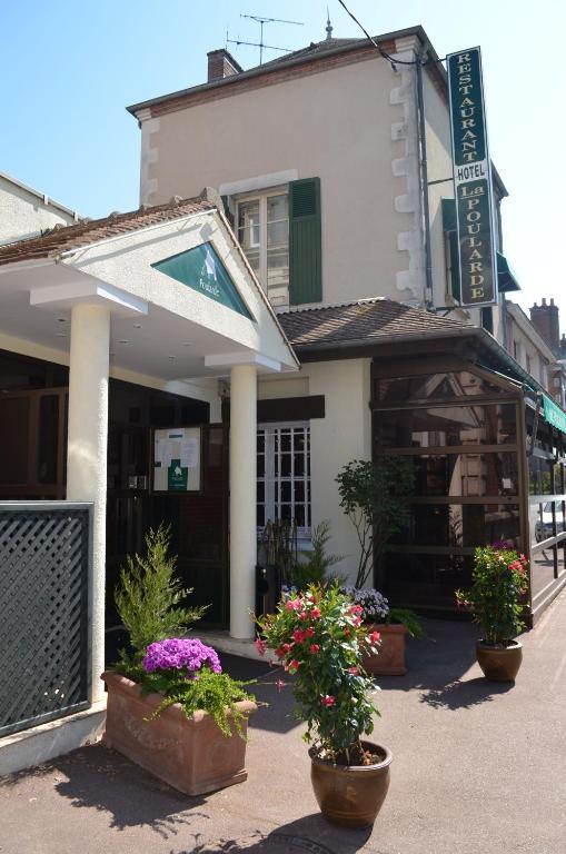 Hotel La Poularde Gien Extérieur photo